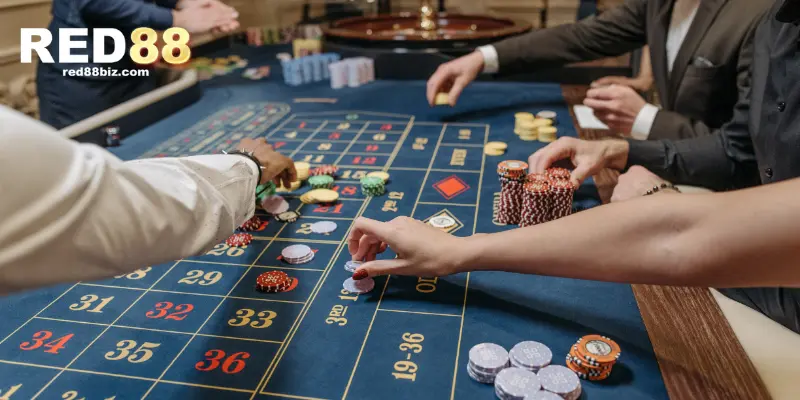 Tips chơi Baccarat hiệu quả, thắng lớn trong mọi ván cược 2 Thế bài Baccarat là gì? Có các thế bài Baccarat phổ biến nào?
