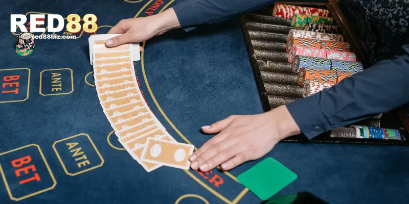 Luckywin RED88 - Trải Nghiệm Game Bài Đỉnh Cao 2 Trò chơi baccarat đỉnh cao của Red88