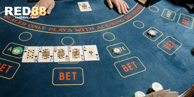 Luckywin RED88 - Trải Nghiệm Game Bài Đỉnh Cao 9 luckywin-red88